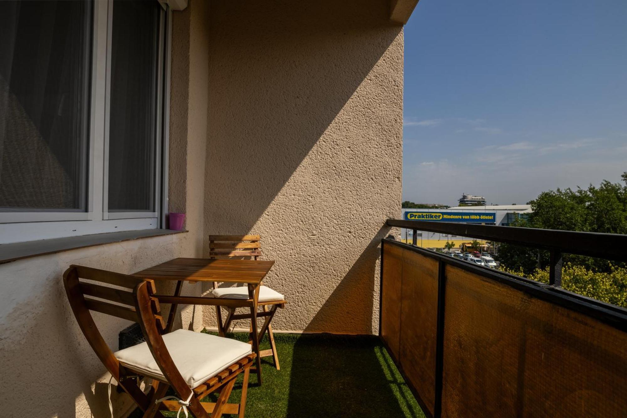 Malompark Apartman With Free Parking Debrecen Exterior foto
