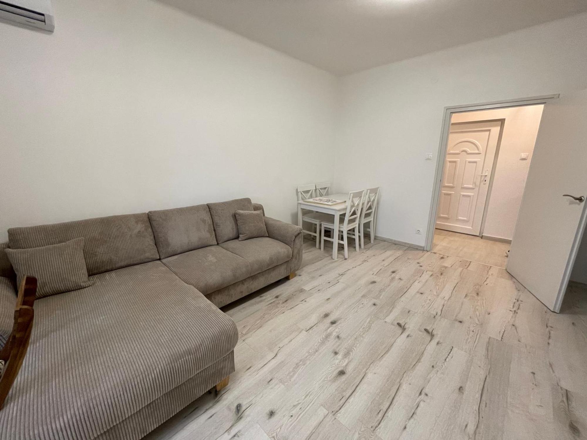 Malompark Apartman With Free Parking Debrecen Exterior foto